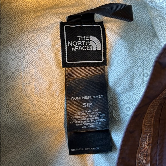 North Face women’s rain jacket - Picture 2 of 2